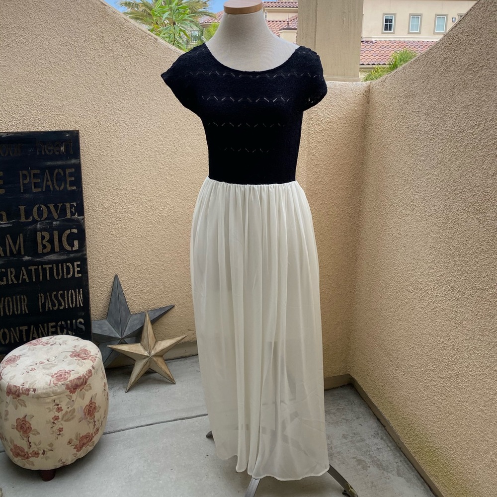 Beautiful dress!